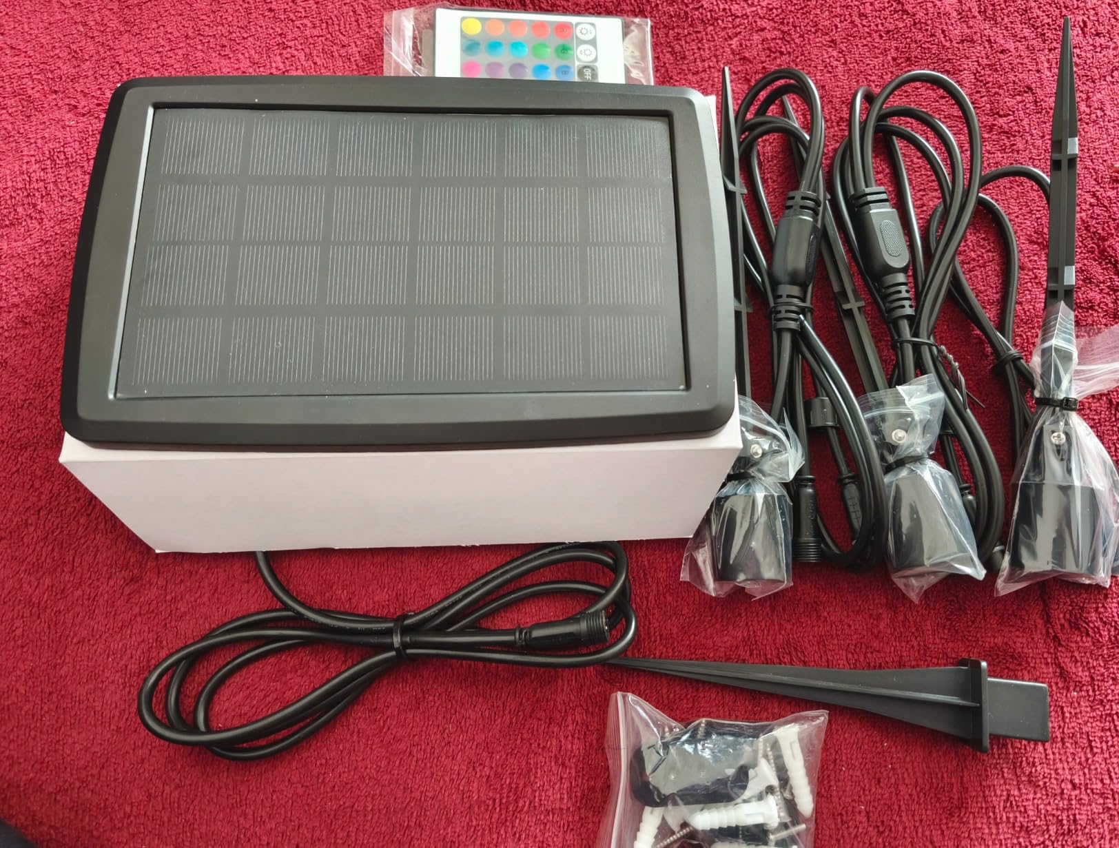 Phonar Solar Gartenstrahler mit Tiervertreiber RGB 3er Set