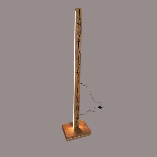 Friesenlicht Feodora Stehlampe Eiche 5000 lm dimmbar