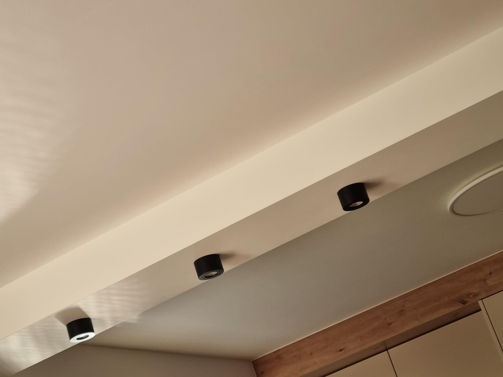MATO Aufbaustrahler Ø80 schwarz 5W 3 Lichtfarben