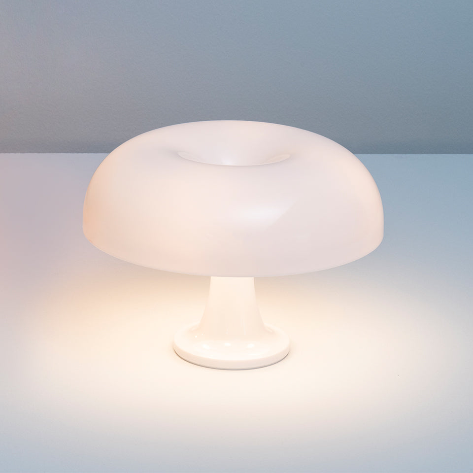 Artemide Nessino Tischleuchte ABS Rot Designklassiker