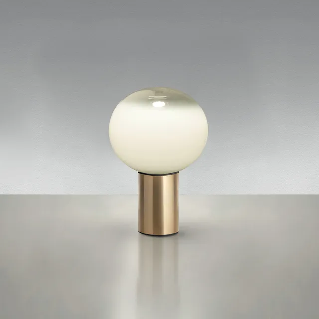 Artemide Laguna Tischleuchte 16 Messing Glaskugel