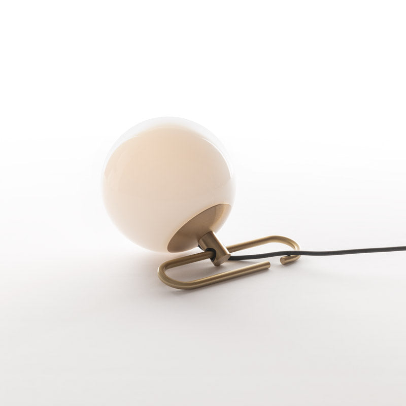 Artemide NH1217 Tischleuchte Glas Messing warm