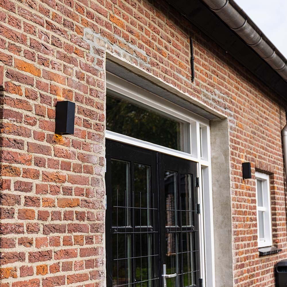 Hoftronic Miles S Wandleuchte außen schwarz 3000K 820lm