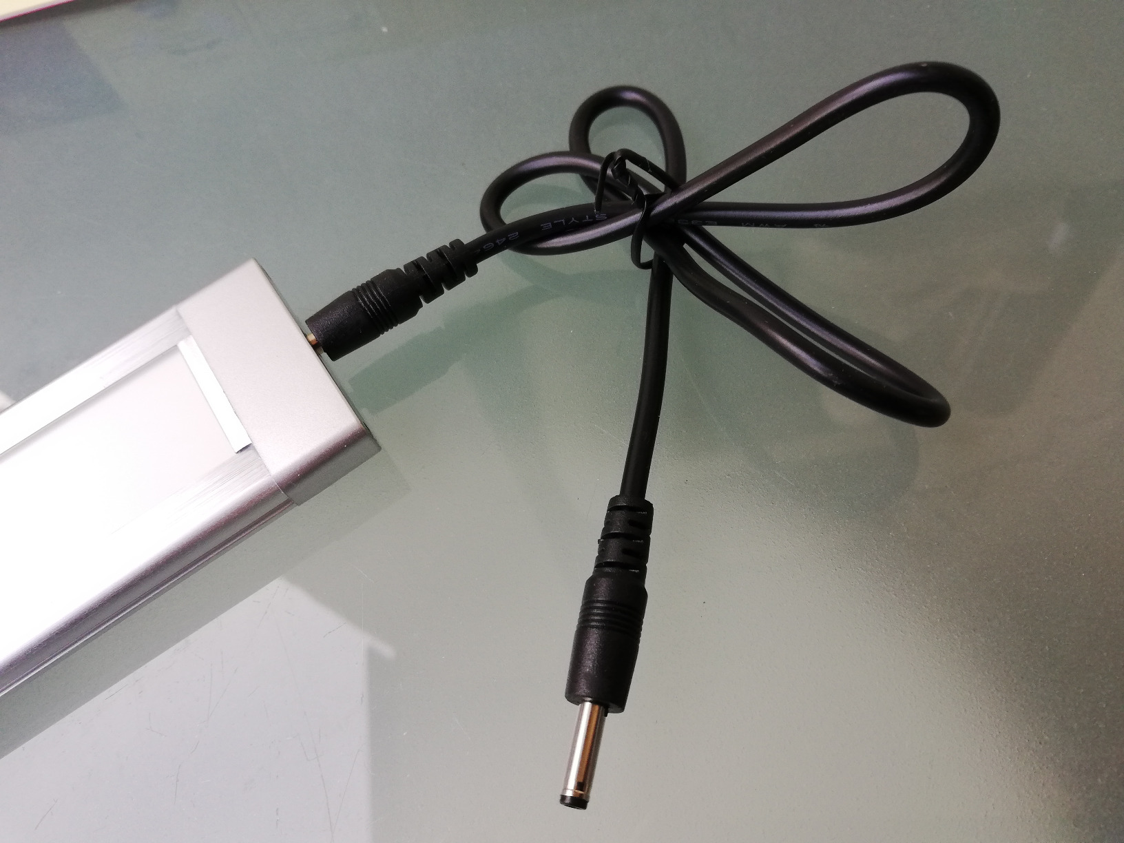Phonar 61 cm LED Unterbauleuchte 2er Pack 4000K Sensor