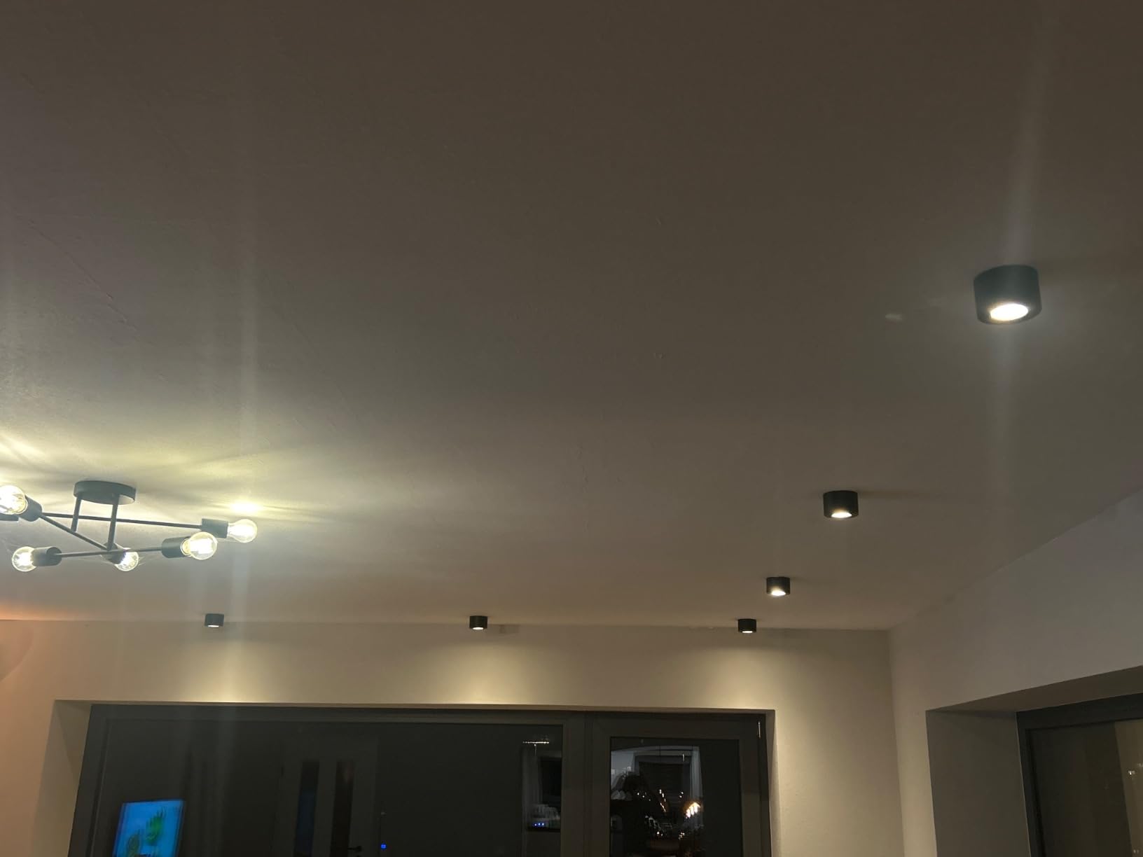 MATO Aufbaustrahler Ø80 schwarz 5W 3 Lichtfarben